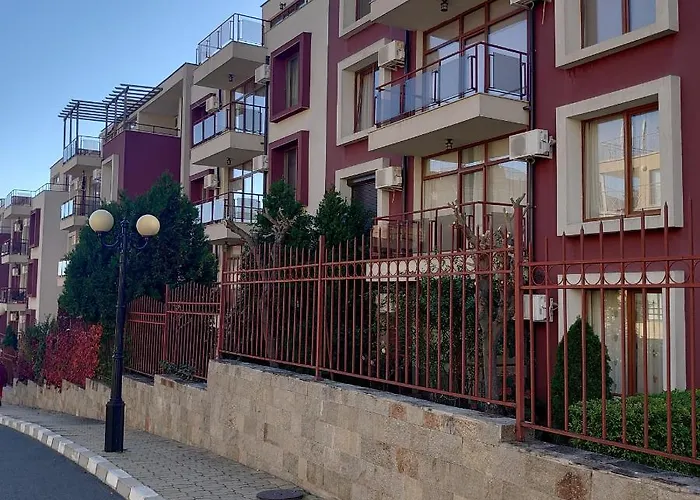 Helios 350m From The Appartamento Sveti Vlas