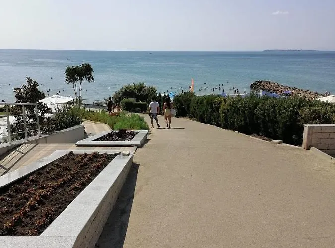 Helios 350m From The Appartamento *